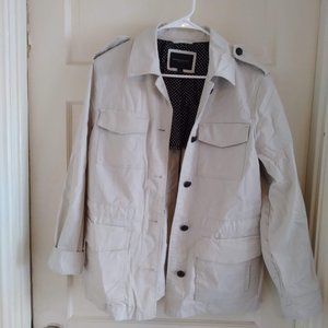 BANANA REPUBLIC Khaki Field Jacket. Off White with lots of pockets. Size M